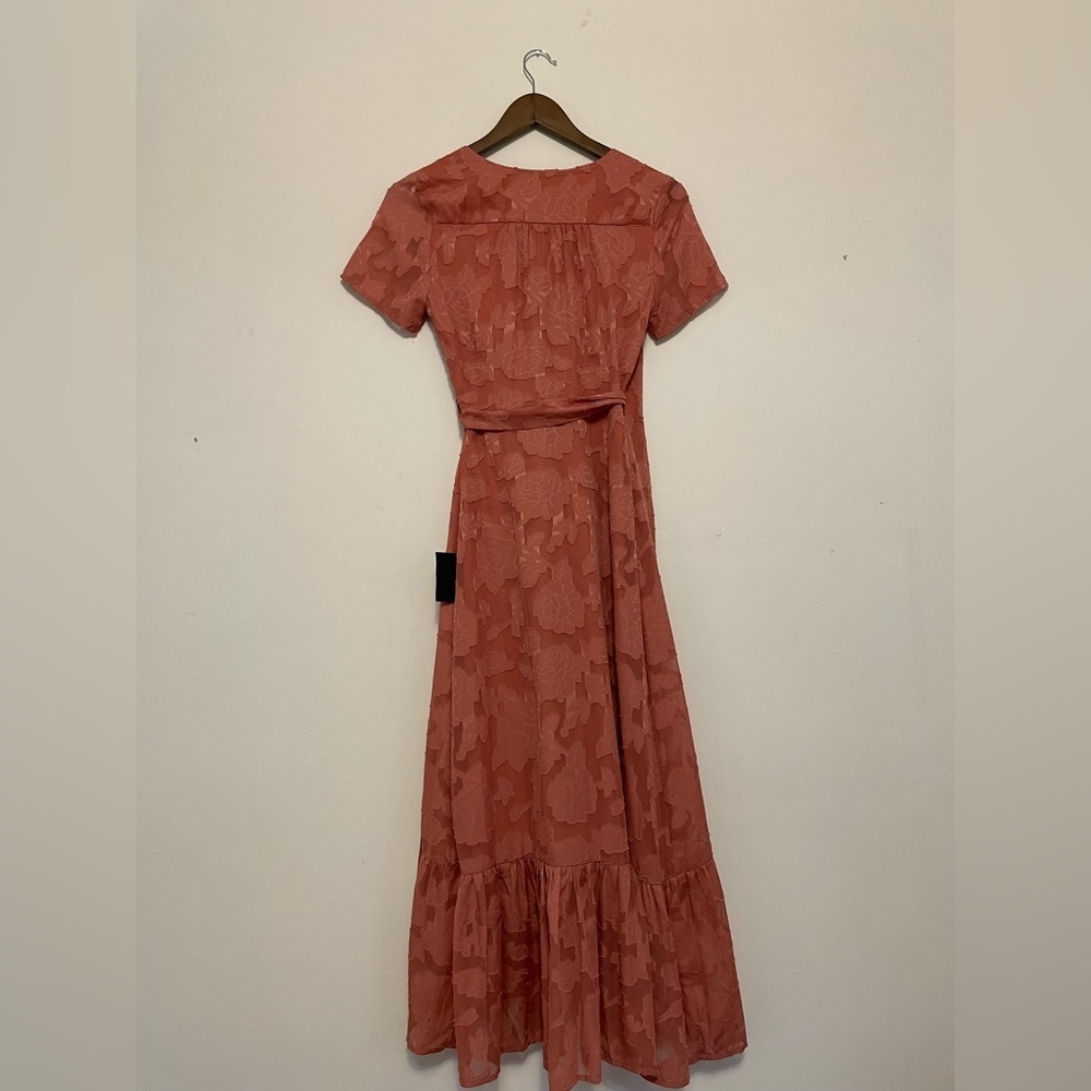 Lulu's Rusty Rose Jacquard Romantic Timeless Wrap Floral Midi Dress XS NWT - Picture 3 of 6
